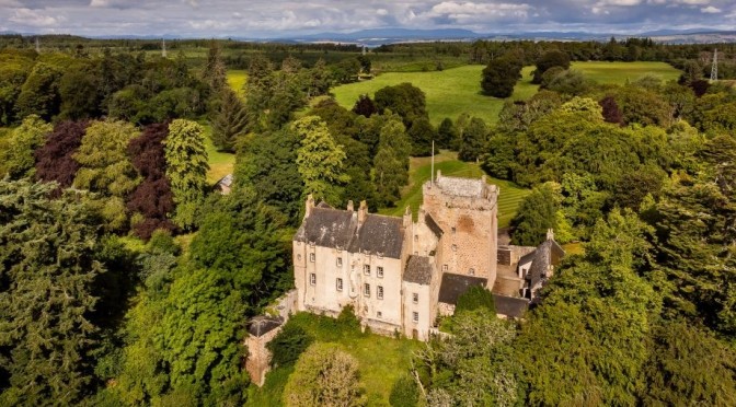Scotland Highland Views: Tour Of Kilravock Castle