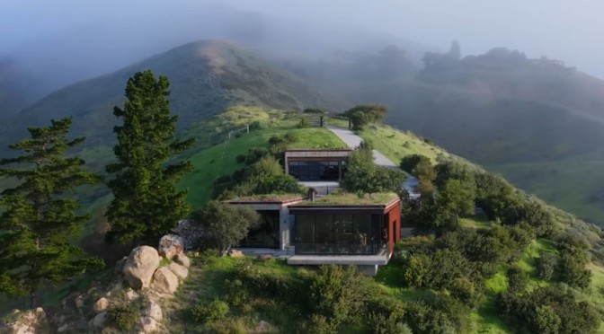 Architecture: An Off-Grid Super House In California
