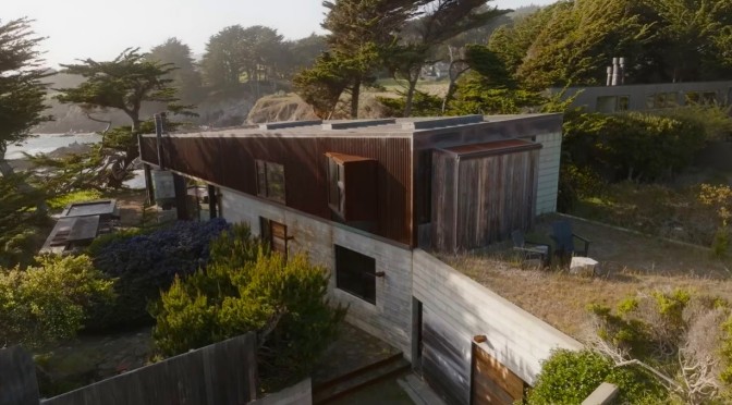 Design: Tour Of A Coastal Ranch Home In California